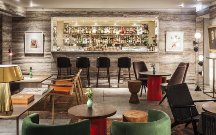 Duddells' restaurant . Hong Kong