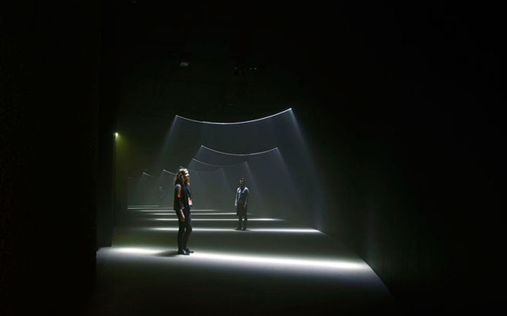 United Visual Artists . Momentum . London . United Kingdom