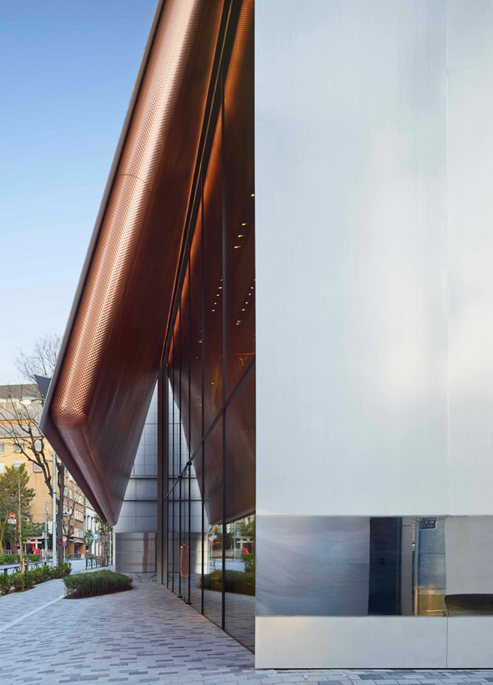 Miu Miu Tokyo store . Herzog & De Meuron