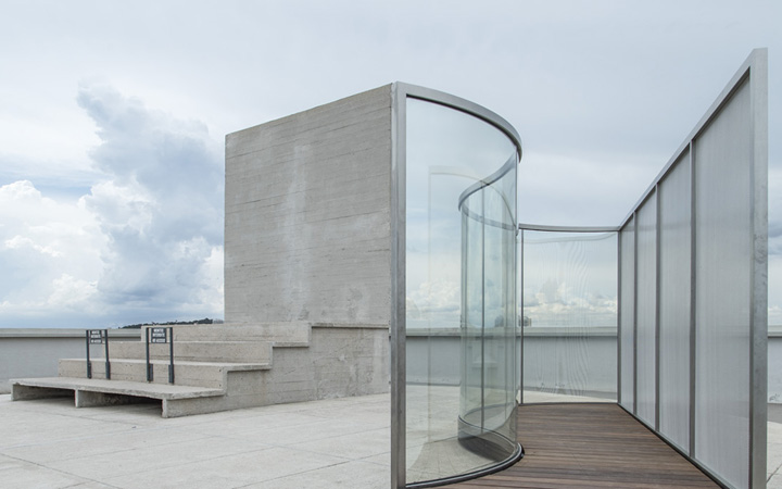 Dan Graham . Two-Nodes . MAMO . Marseille . France