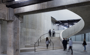 TATE modern . Herzog & Meuron . London